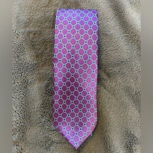 Bloomingdale's label tie